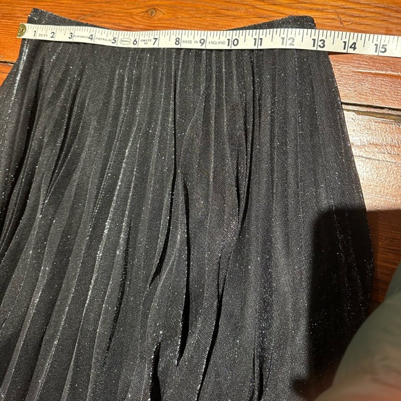 VINTAGE! XOXO Pleated Skirt, Black & Silver, Women's Med - Picture 3 of 8